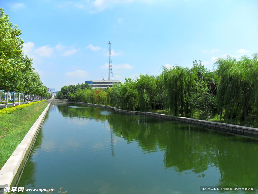 小河