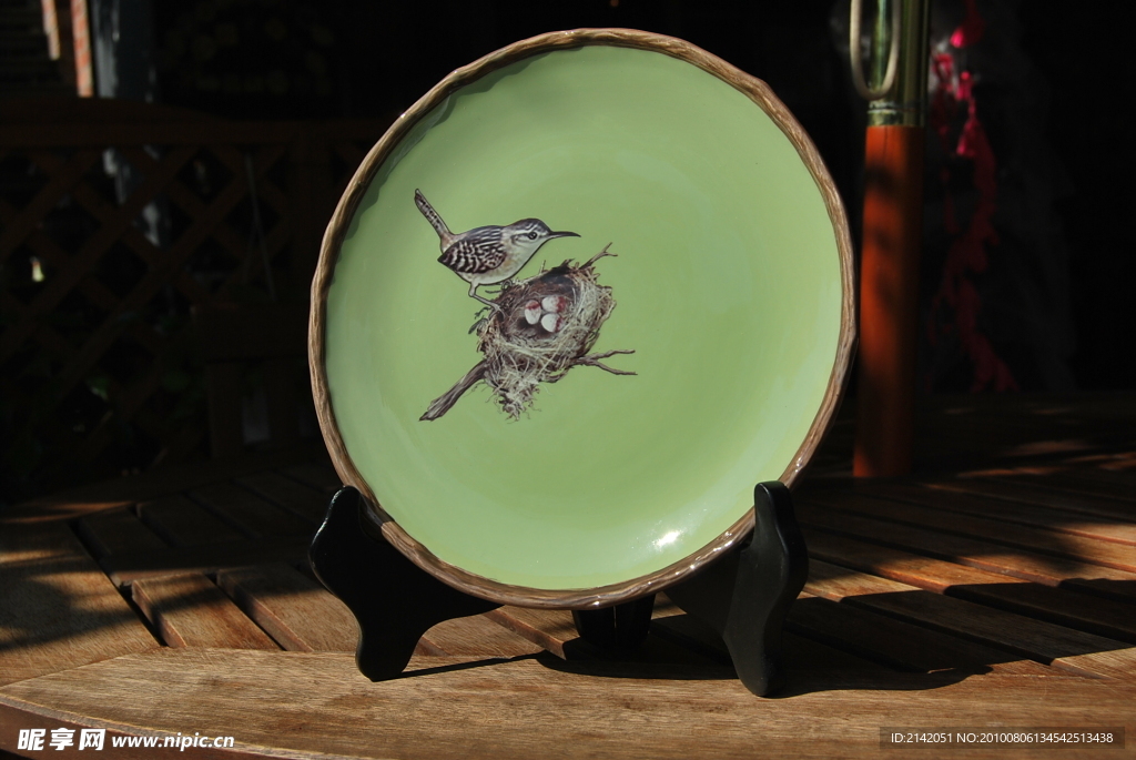 绿釉鸟巢装饰盘