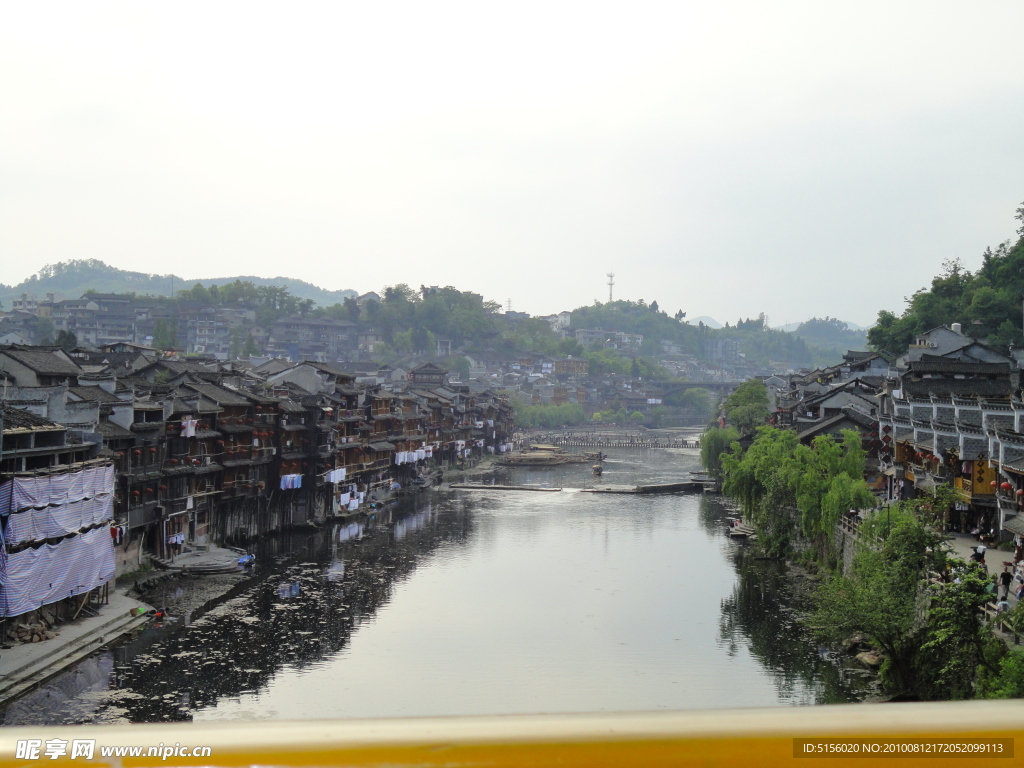 凤凰古城