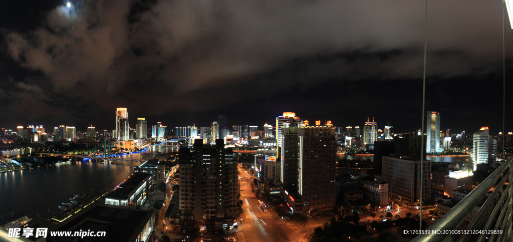 三江口夜景