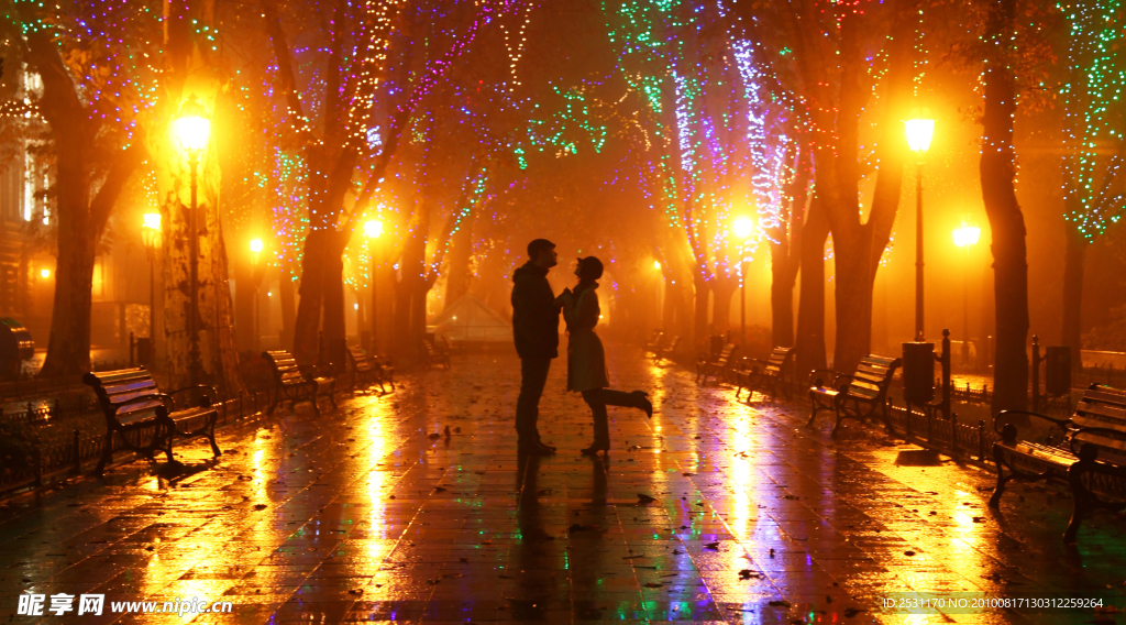 公园夜景高清图片