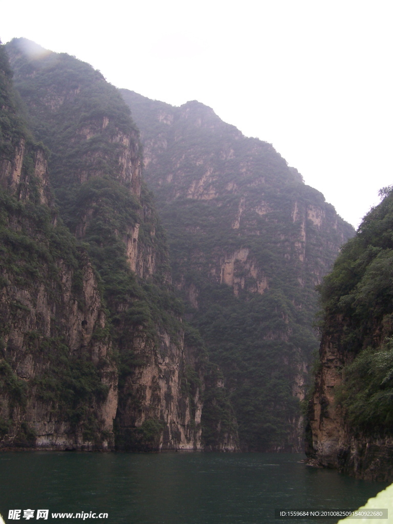 龙庆峡