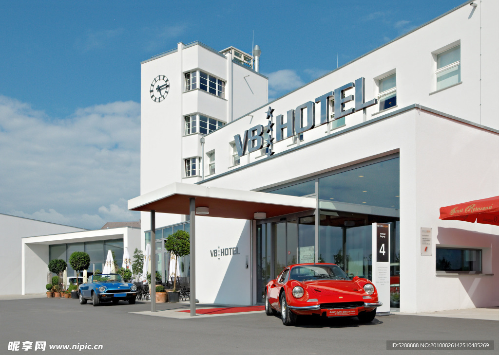 德国v8hotel汽车主题酒店