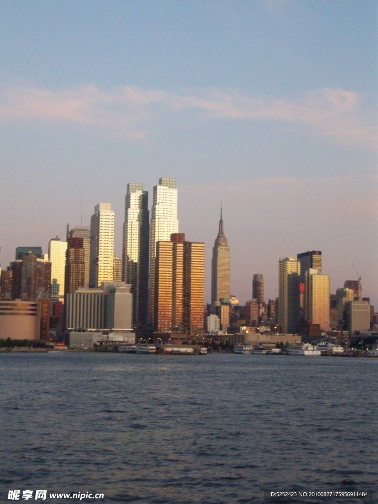 海边都市景观