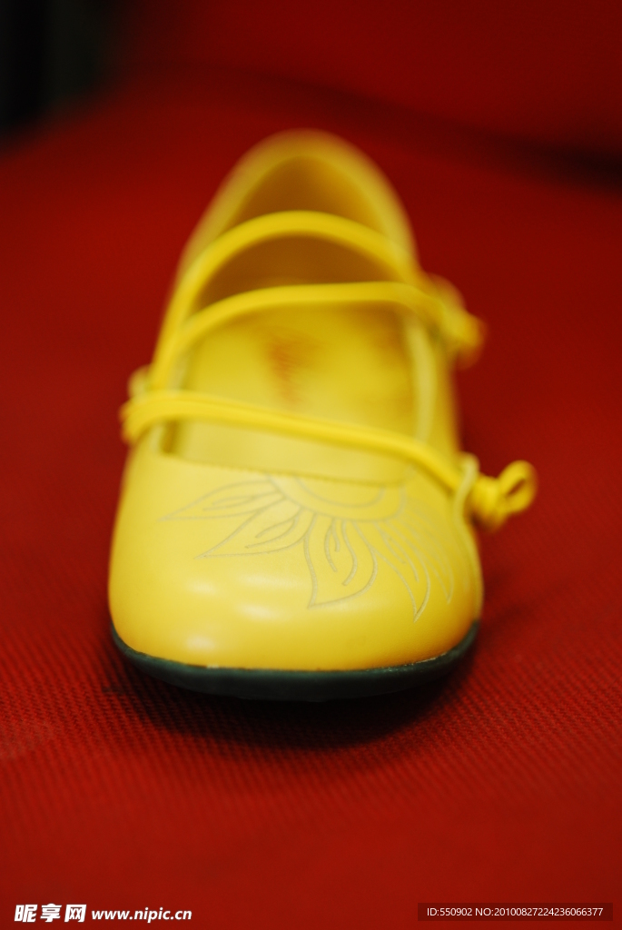 黄鞋