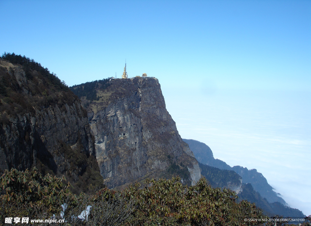 峨眉山金顶