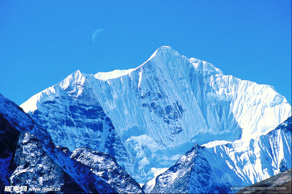 高山雪景