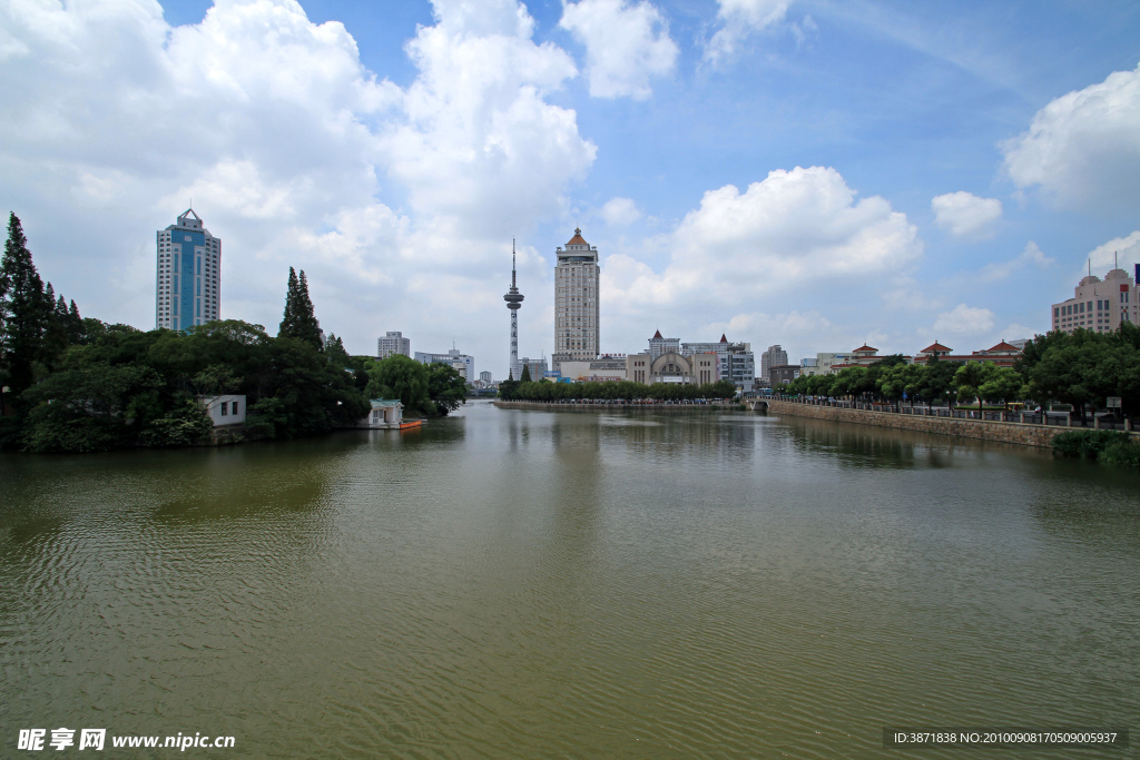 濠河风景