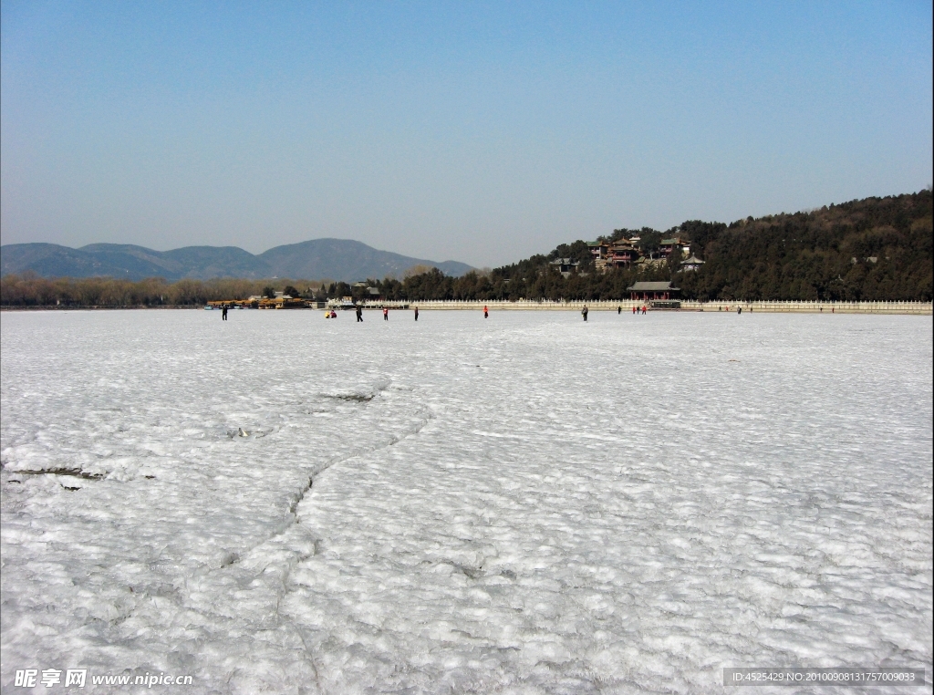 冰天雪地