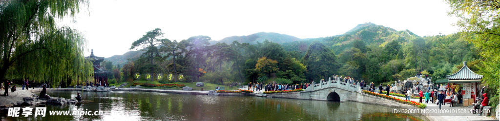 香山公园眼镜湖180度全景