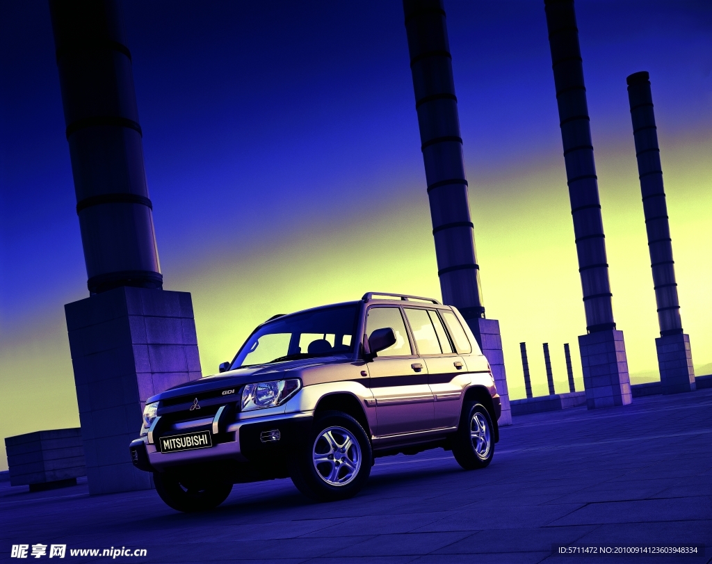 三菱帕杰罗PAJERO PININ