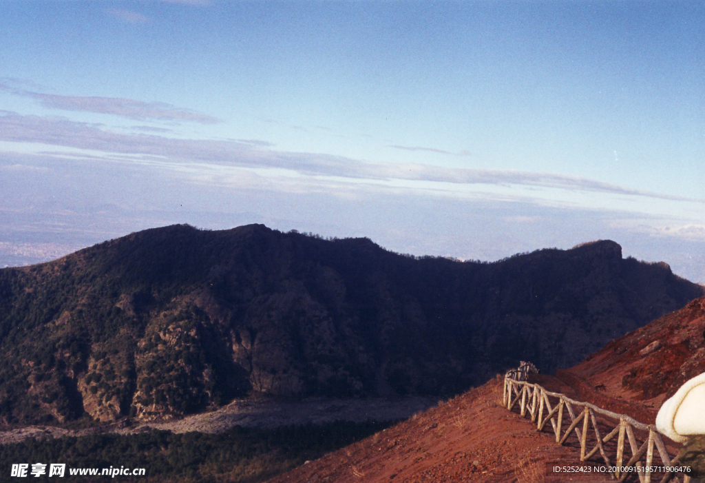 山峰景观