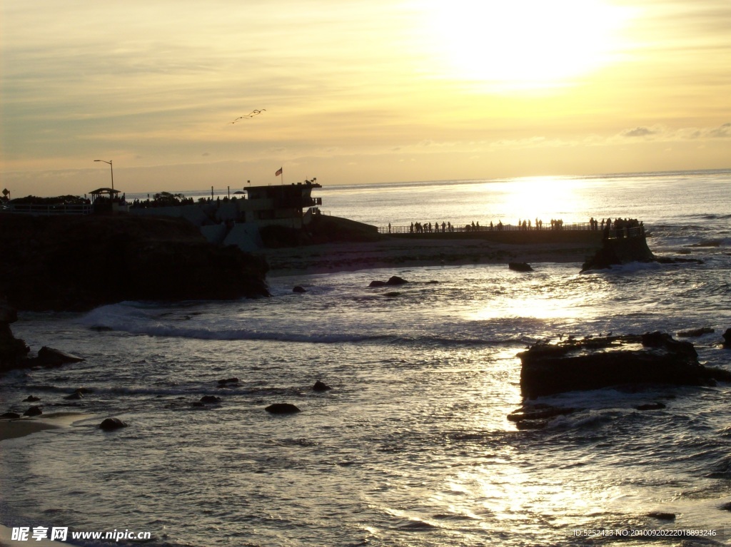 夕阳海景
