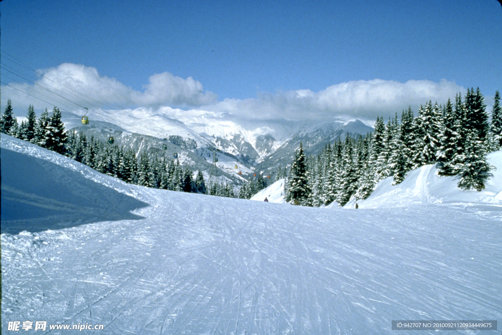 高山滑雪场