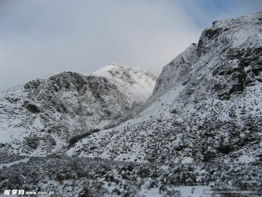 雪山美景