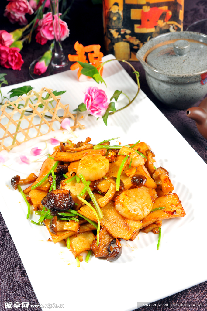 香菜梗什菌炒带子
