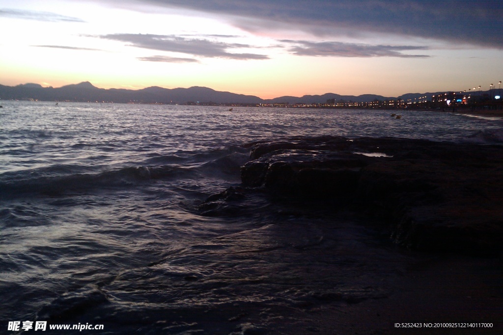 海岸夕阳美景