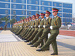 军事正步练习
