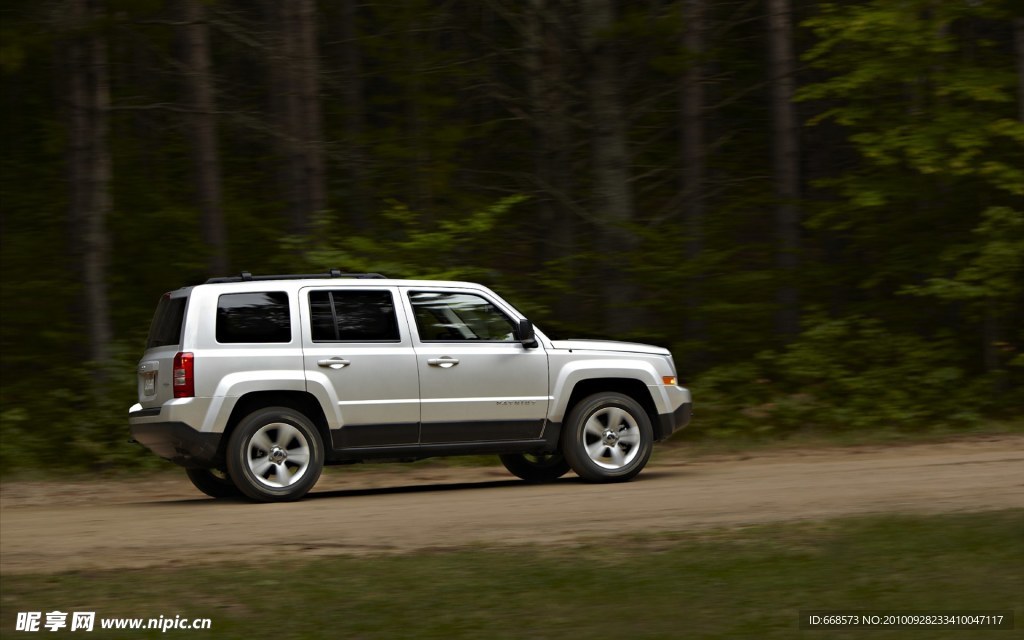 Jeep Patriot(吉普爱国者) 2011