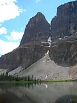 山峰美景