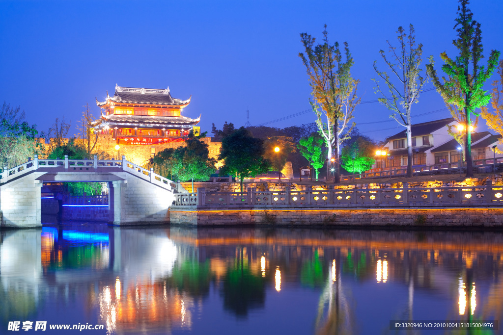 公园夜景