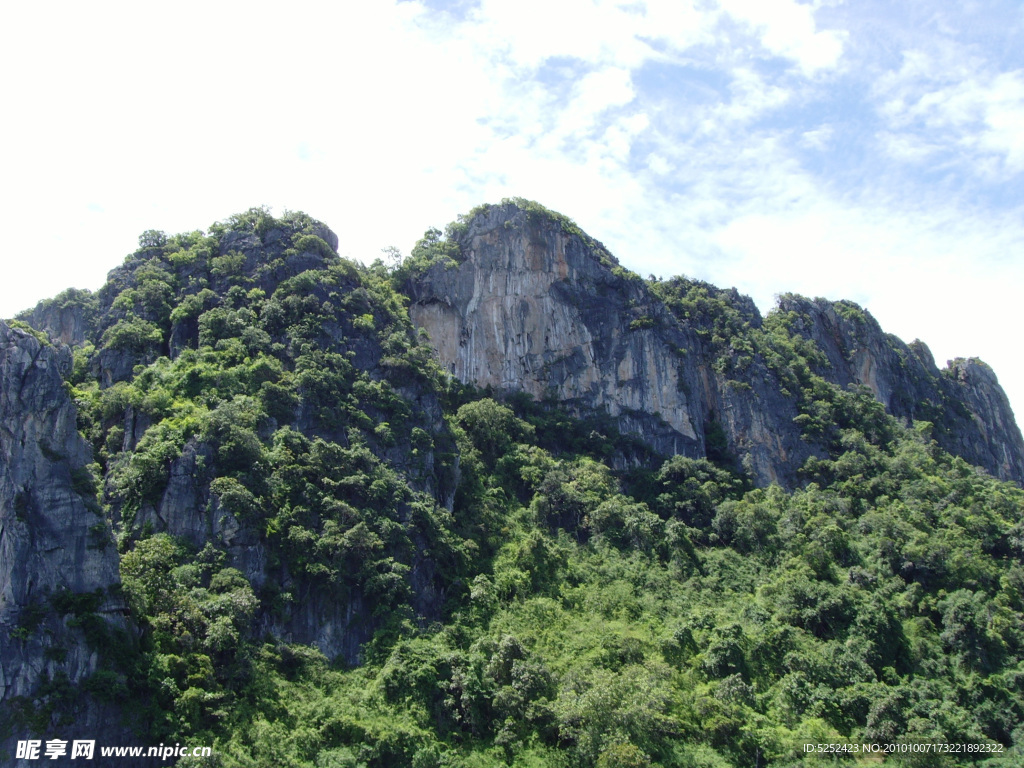 山区山峰