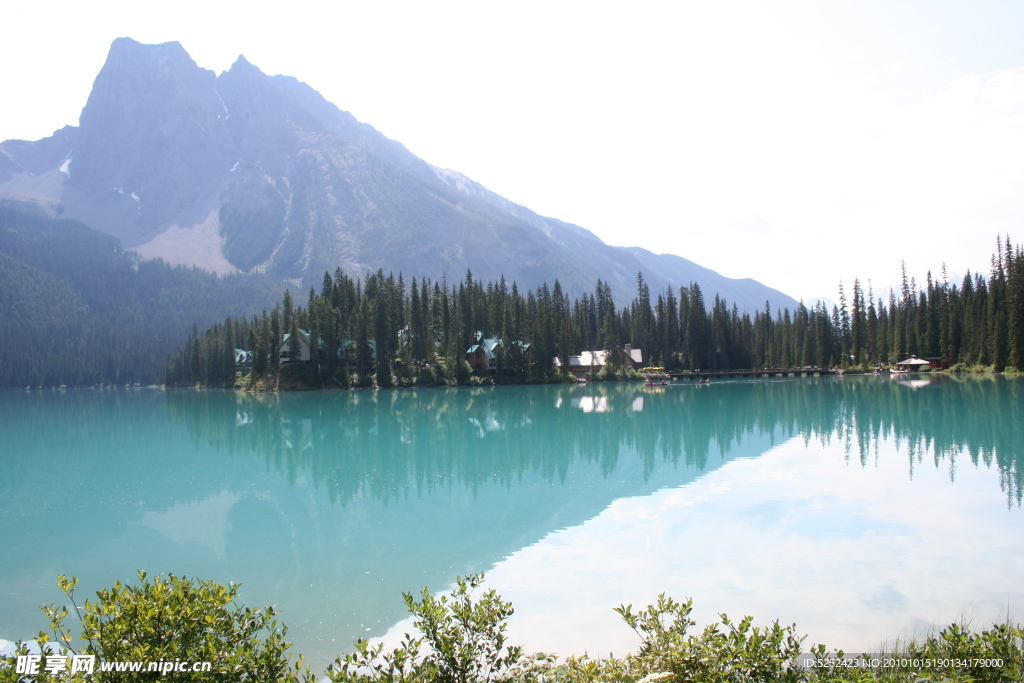 美丽湖景