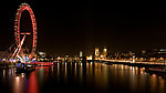 游乐场夜景