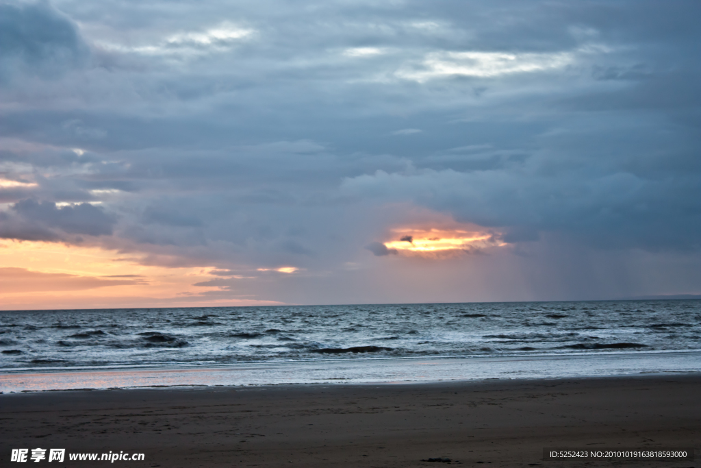 夕阳海景