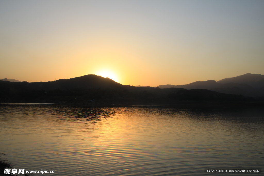 夕下龙藤山