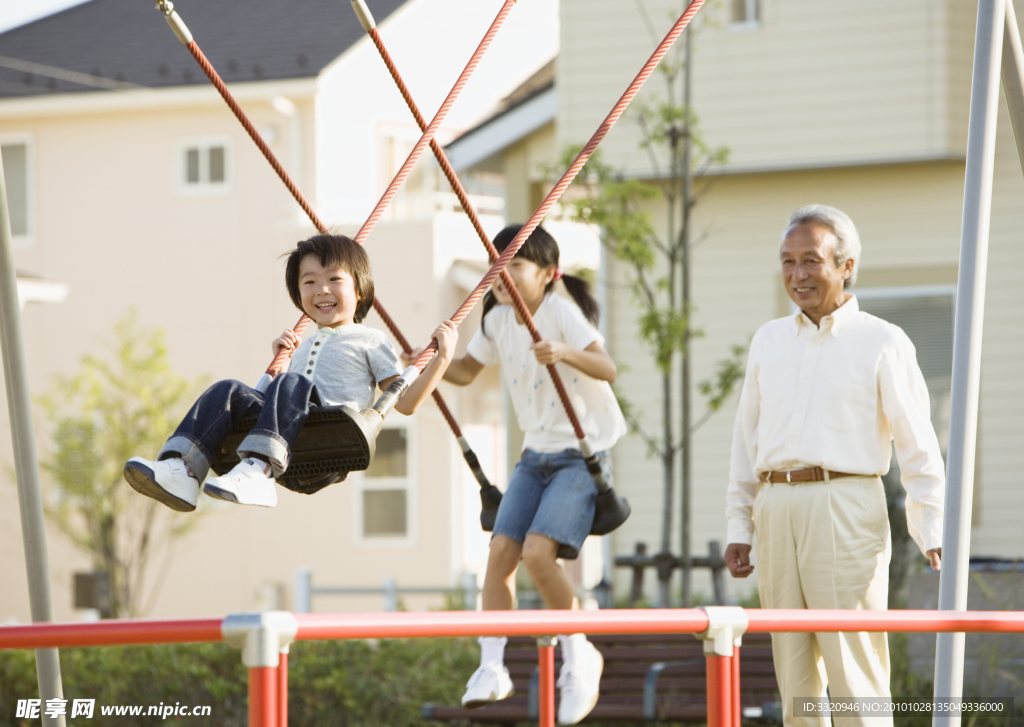 老人与小孩