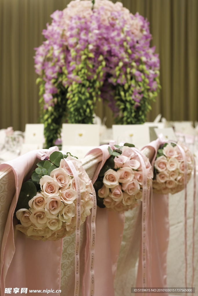 婚礼现场布置与花艺花饰