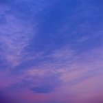 昏暗的天空
