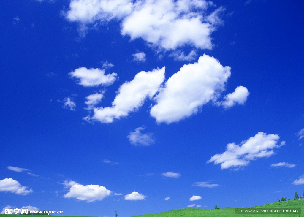 清晰蓝色天空