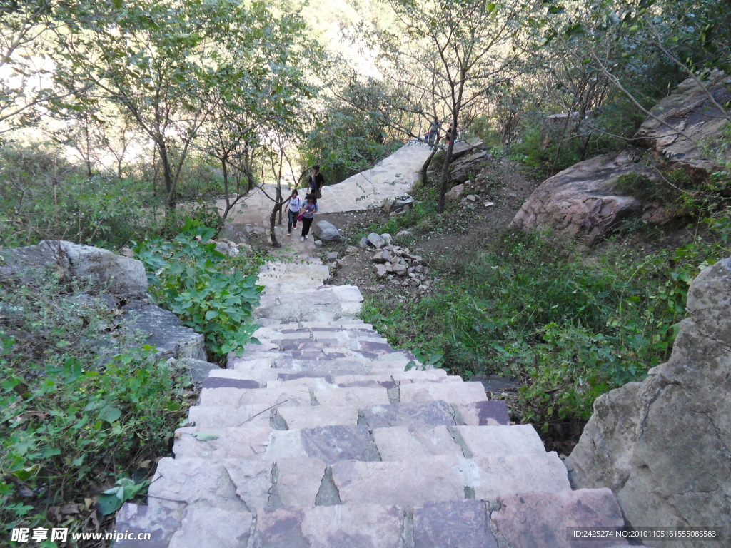 关山红石峡