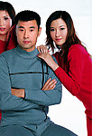 于荣光与美女秀内衣