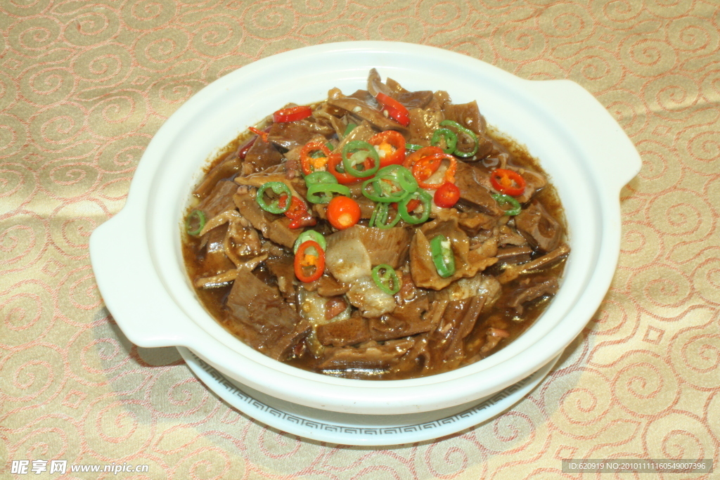 花肉焖腩笋