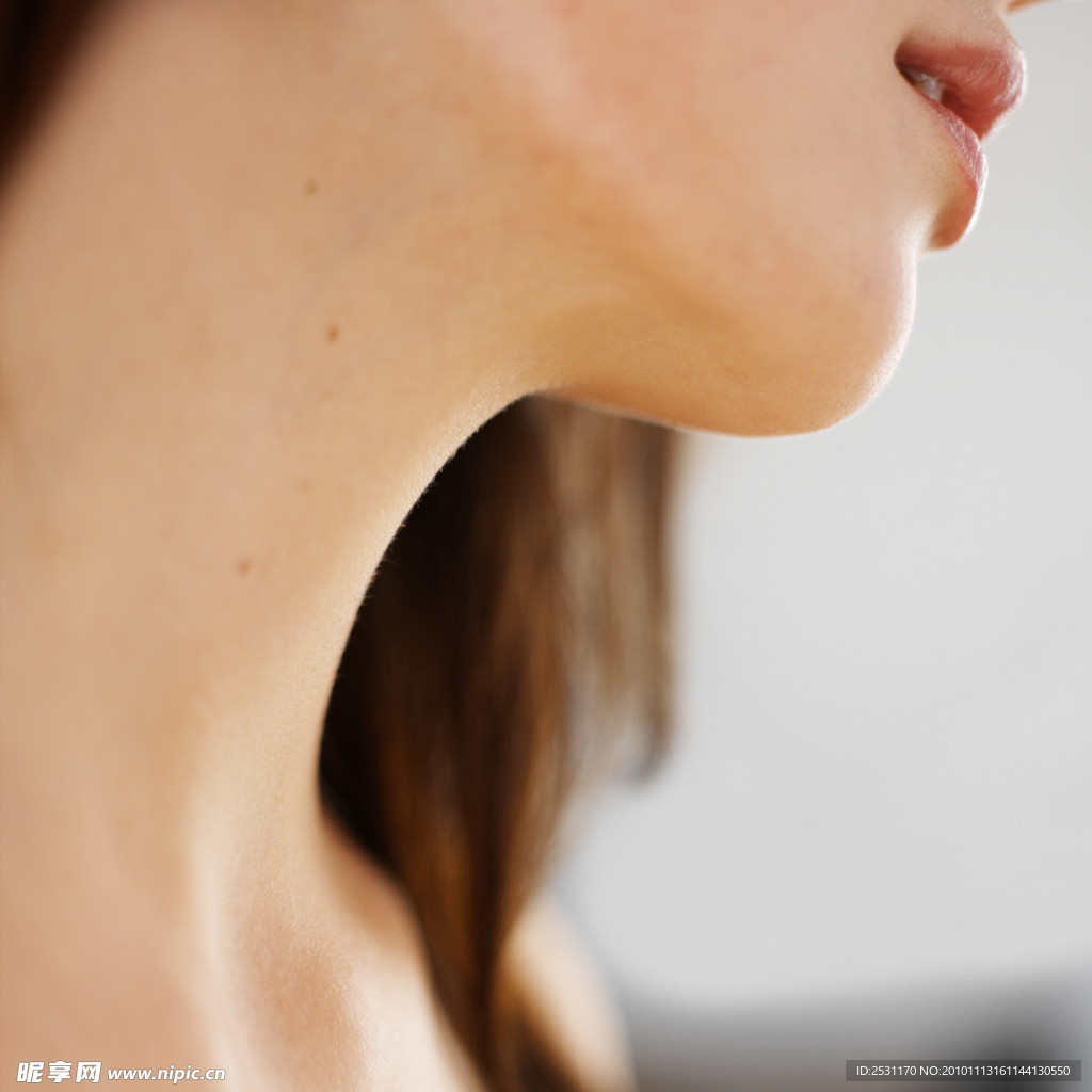 女性