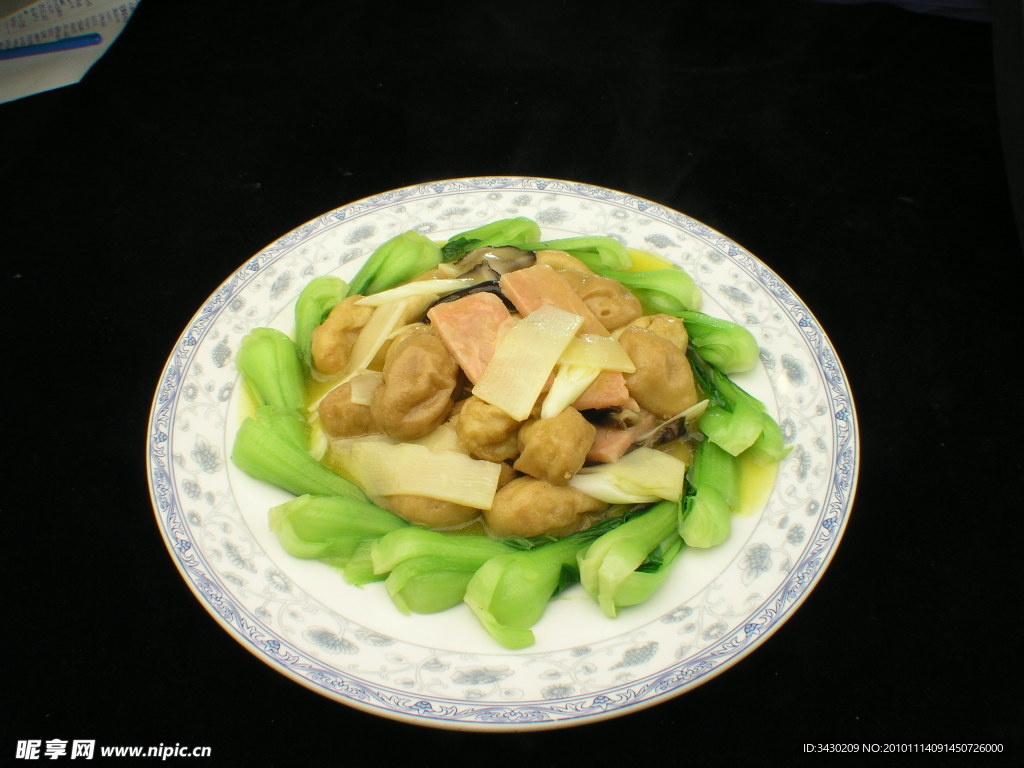 油豆腐烩青菜