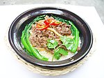 冲菜牛肉煲仔饭