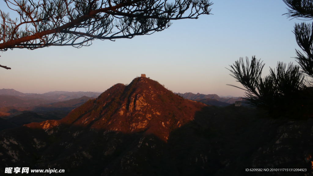 鹫峰山古长城