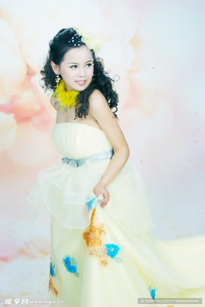 婚纱美女