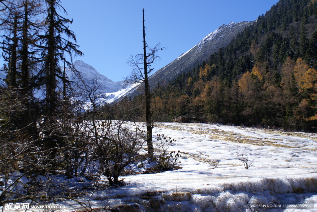 雪山冰河