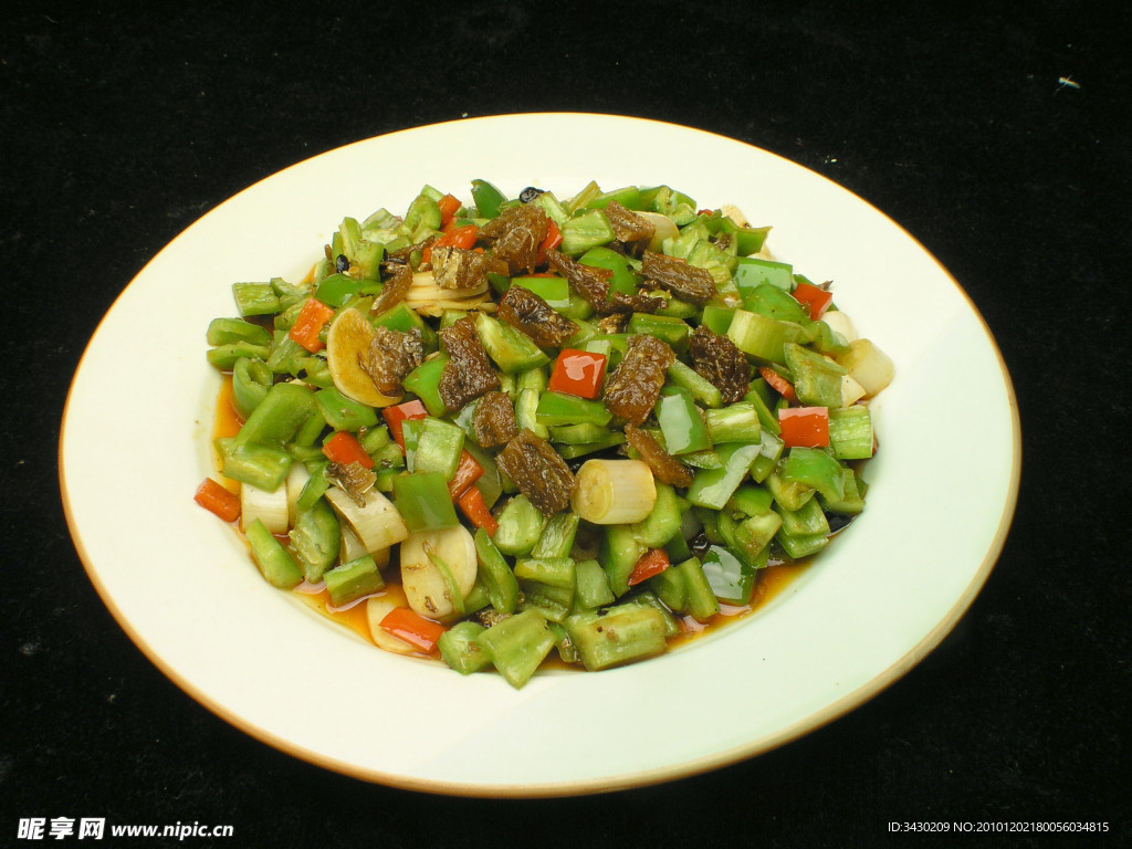豆豉鲮鱼炒尖椒
