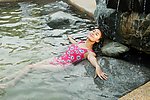 美女温泉
