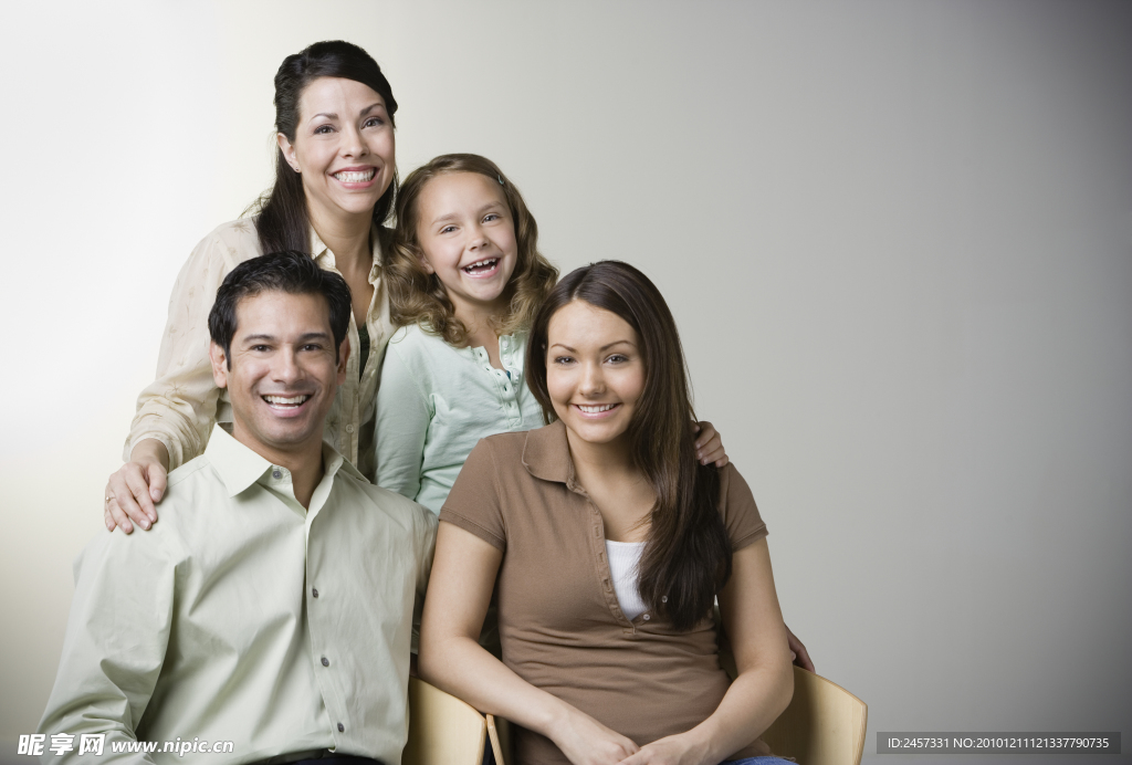 幸福一家人合影