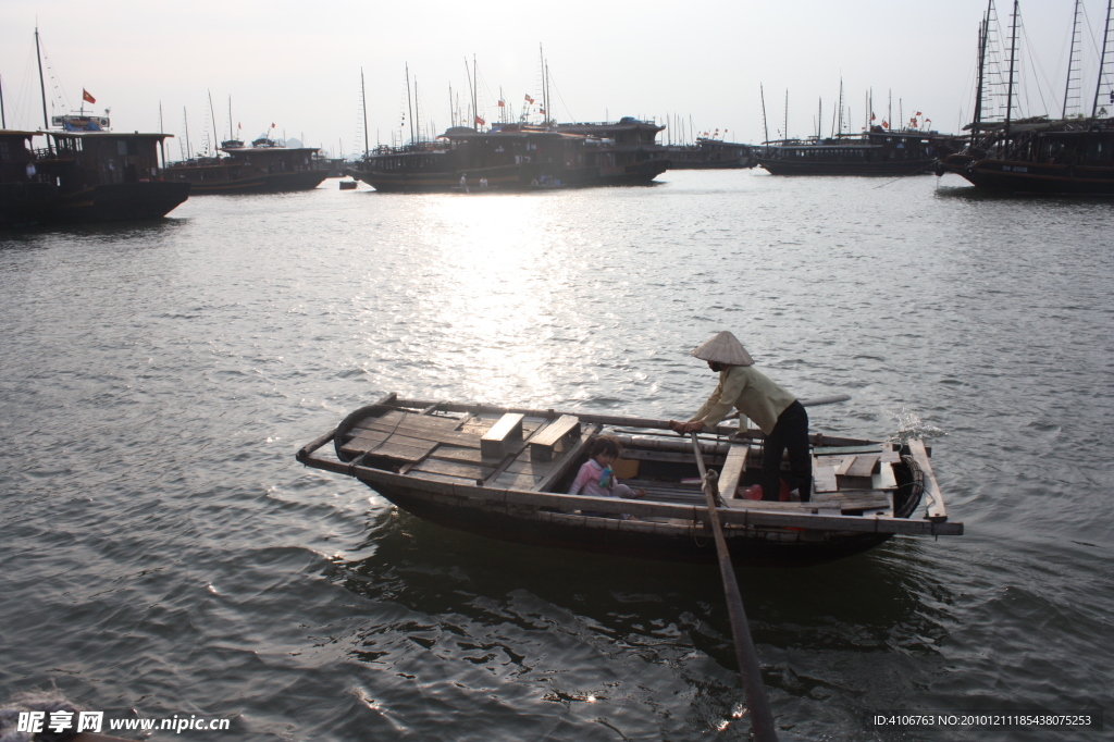 越南河内下龙湾鱼船