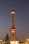 夜晚的东方明珠