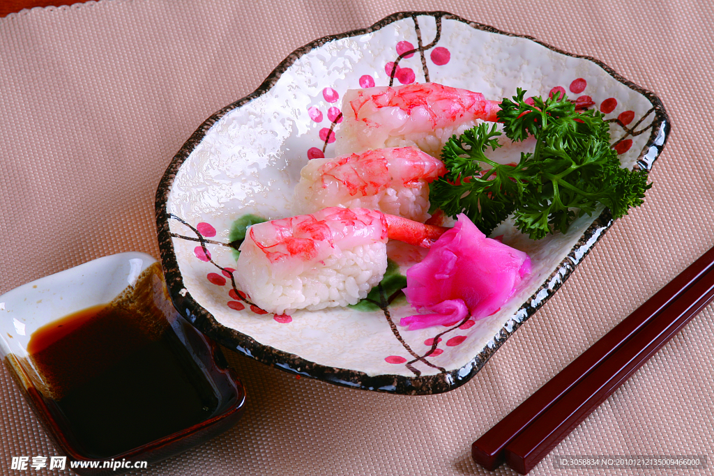 日本鲜虾寿司