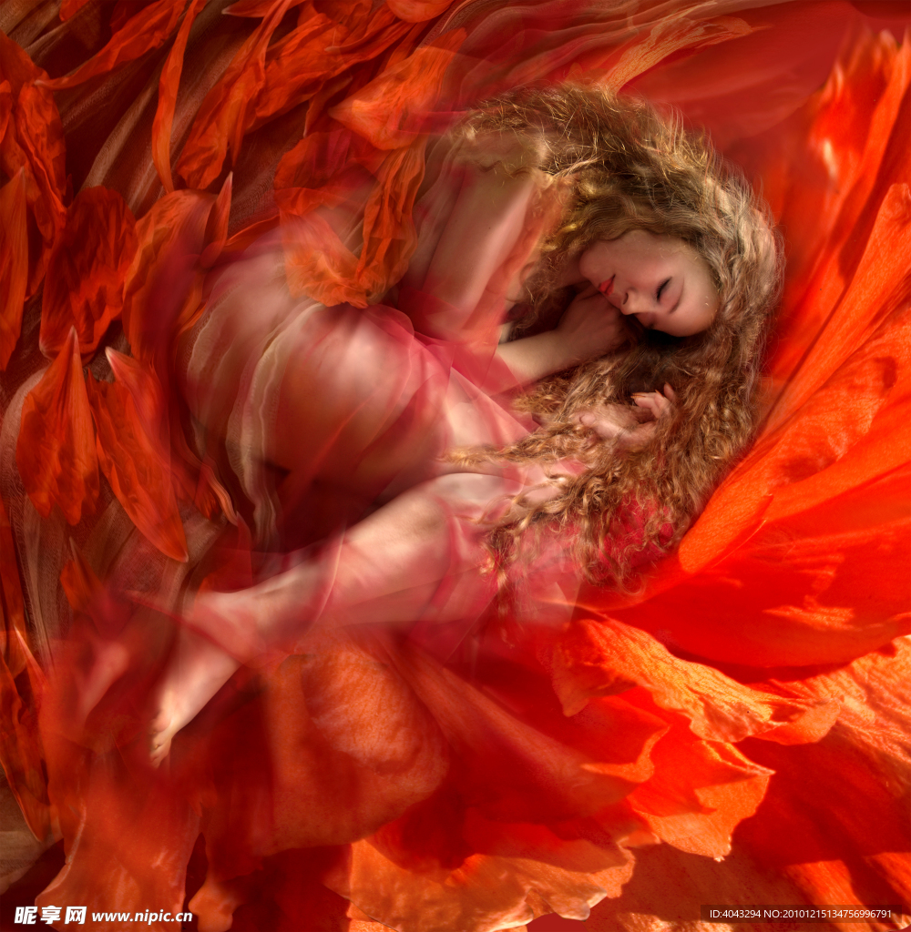 CG插画红色布中的金发少女